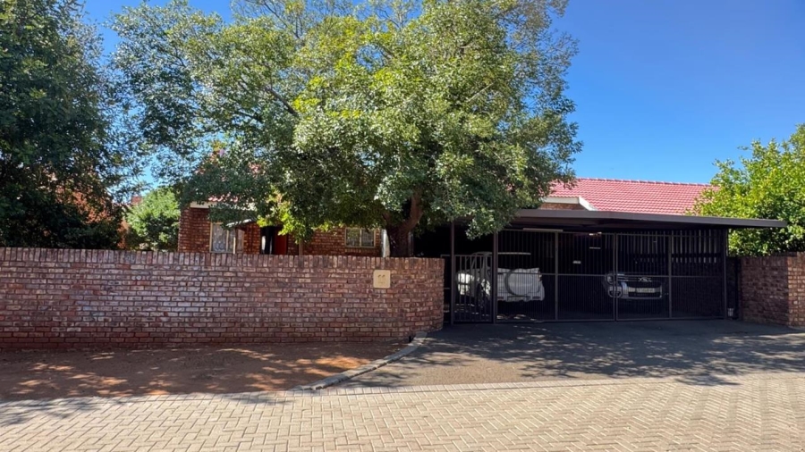 2 Bedroom Property for Sale in Camelot Northern Cape